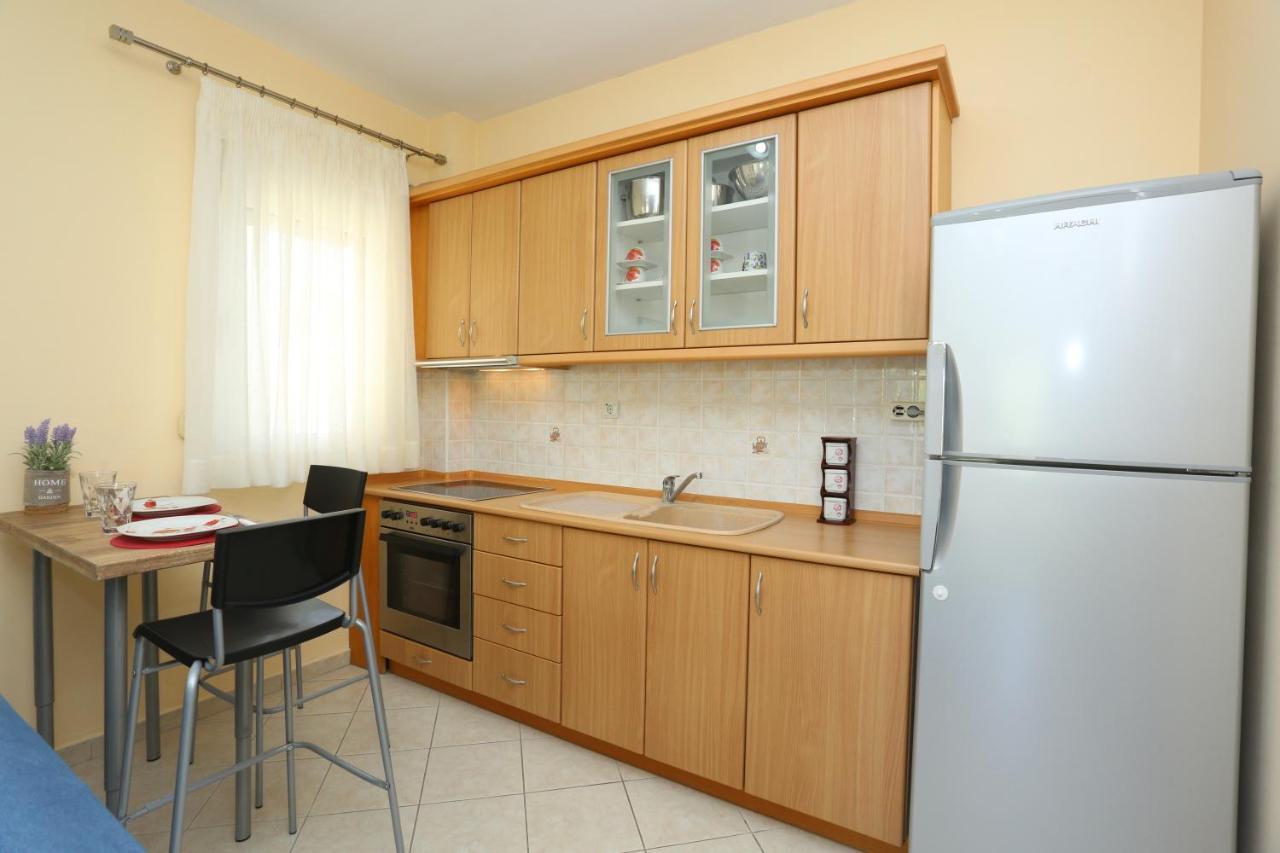 Summer Suite - Premium Apartment Пефкохори Экстерьер фото