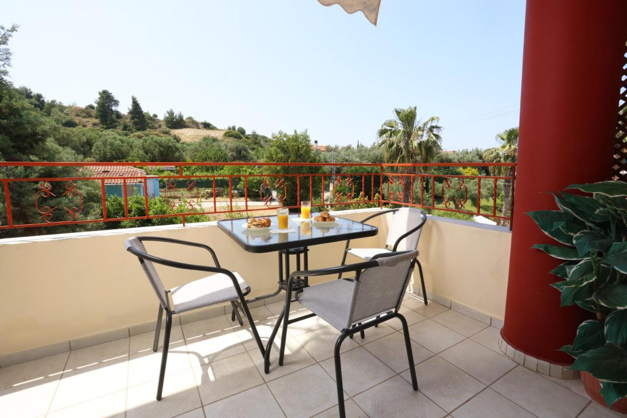 Summer Suite - Premium Apartment Пефкохори Экстерьер фото