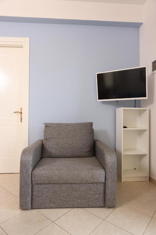 Summer Suite - Premium Apartment Пефкохори Экстерьер фото